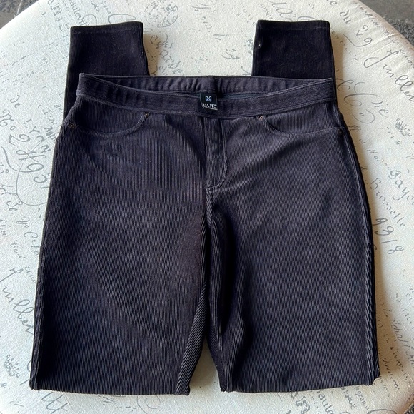 HUE Denim - Hue Corduroy Jeggings